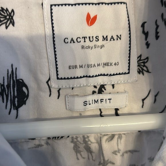 Bundle of 2 men’s medium shirts - Picture 6 of 7